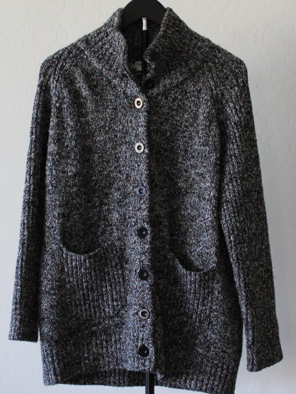 Chunky Knit Button Front Cardigan – Black Gray Marled Sweater – Size PL